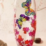 The idea to decorate vases