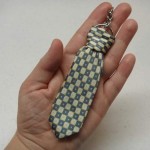 Fresh homemade fathers day gift ideas: Keychain with a tie.