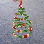 How to DIY unusual Christmas tree decoration
